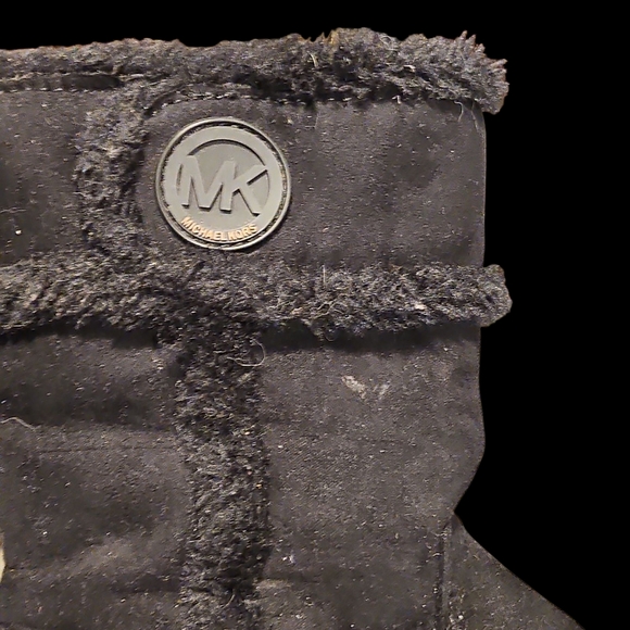 Michael Kors Black Kids Boots with Logo Detail - Picture 6 of 8